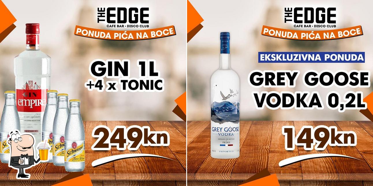 Goditi qualcosa da bere a The Edge