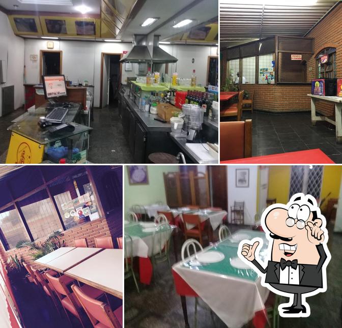 Veja imagens do interior do Pizzaria Farol