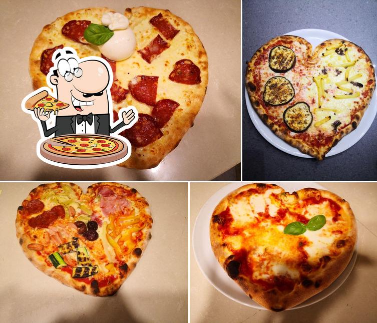 Order pizza at Pizzaworld