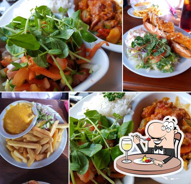 Medina Bar in Dundee Restaurant menu and reviews