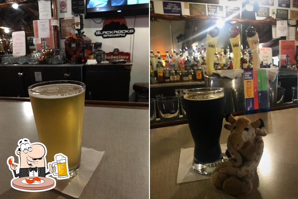 Ziks Bar in Copper Harbor Restaurant reviews