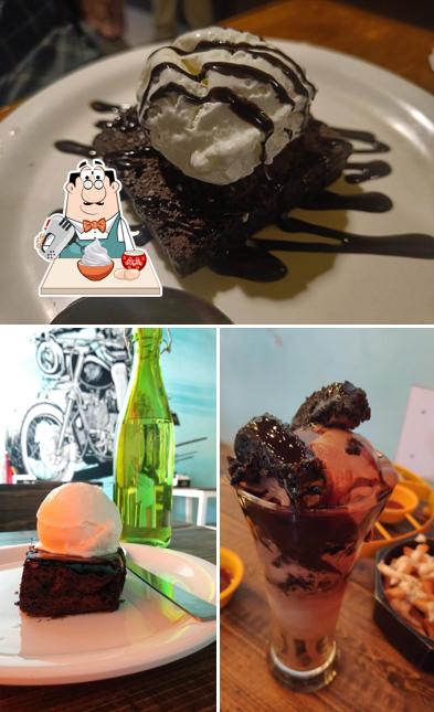 Fox & Crow serves a number of sweet dishes