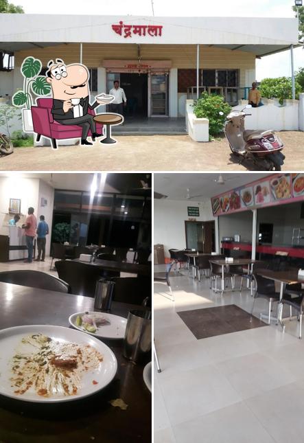 The interior of Hotel Chandramala (Veg & Nonveg)