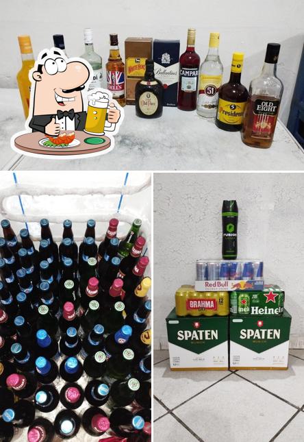 Peça um copo de cerveja leve ou escura