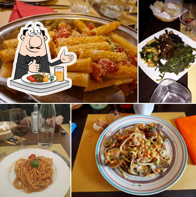 Еда в "La Taverna di Santa Chiara"