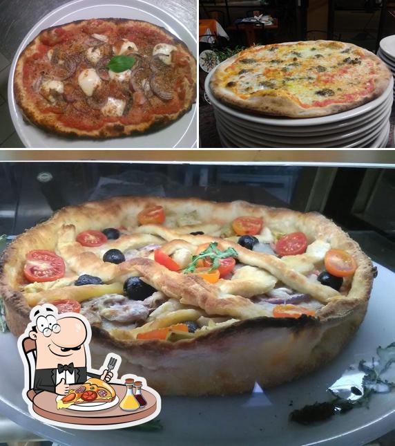 Ordina tra le svariate varianti di pizza