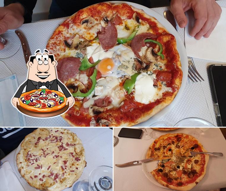 Choisissez des pizzas à La Petite Venise