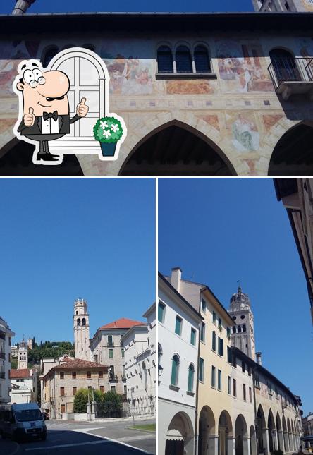 Gli esterni di Zero Fronzoli