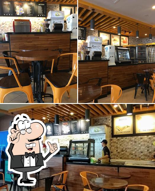Roti O cafe, Palembang - Restaurant reviews