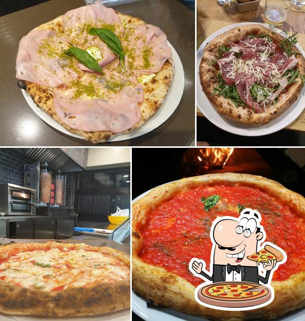 Scegli una pizza a Musa's Kebap Griglieria & Pizzeria
