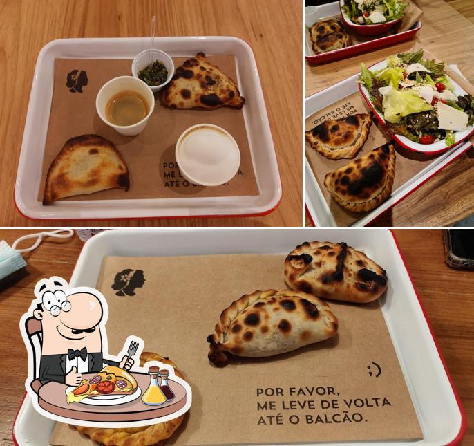 Peça pizza no La Guapa Empanadas Artesanais e Café - Center Norte