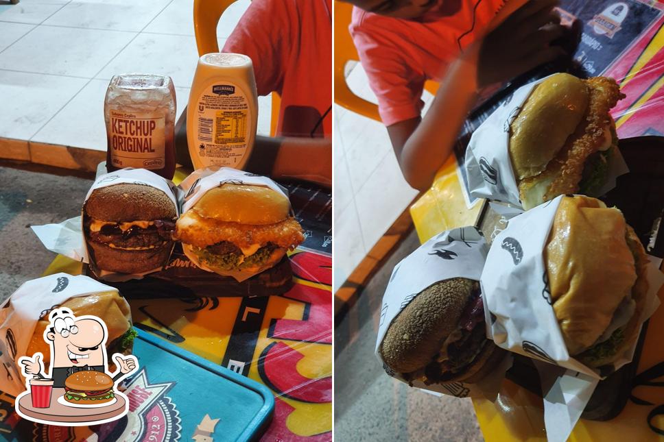 Peça um hambúrguer no Garagem Burguer