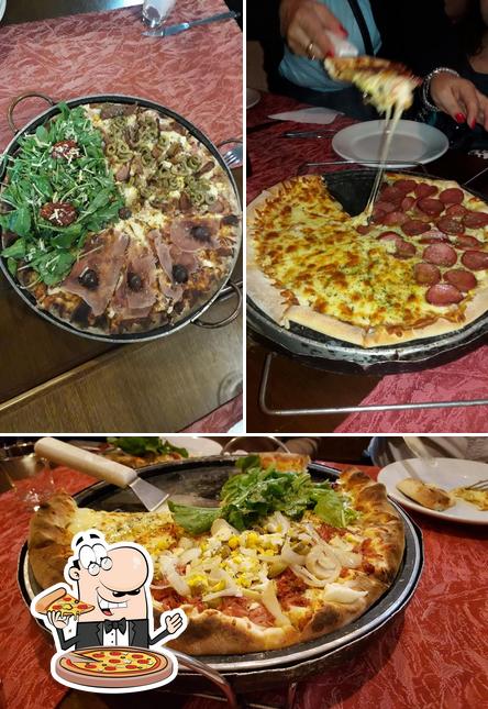 Peça pizza no Restaurante Casa da Serra