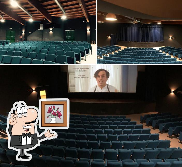 Gli interni di Cinema Teatro Charlot