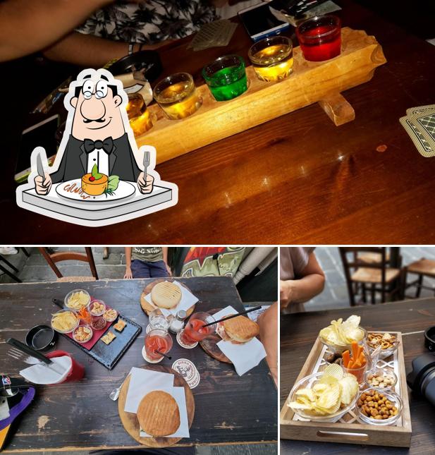 La foto della cibo e interni di Taverna Paradiso
