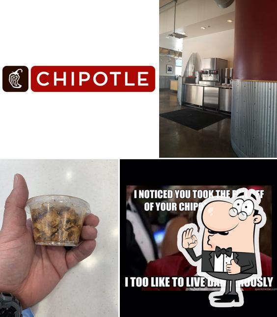 Chipotle Mexican Grill, 19179 Bear Valley Rd Ste 4 in Apple Valley