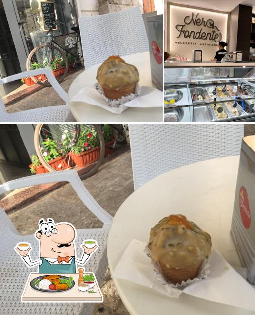 Nero Fondente - Gelateria Artigianale si caratterizza per la cibo e interni