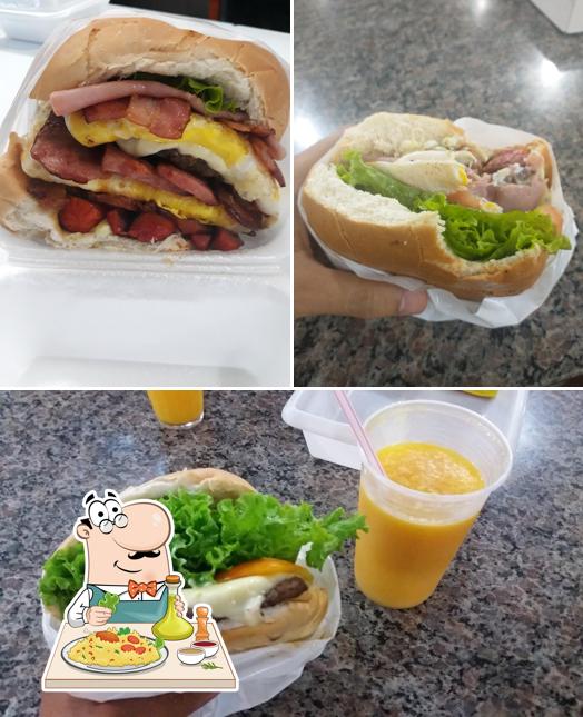 Esta é a imagem apresentando comida e bebida no Zeppelin Lanches