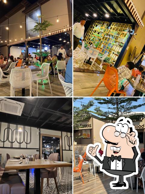 The interior of FFM (Flybird Food Mall)