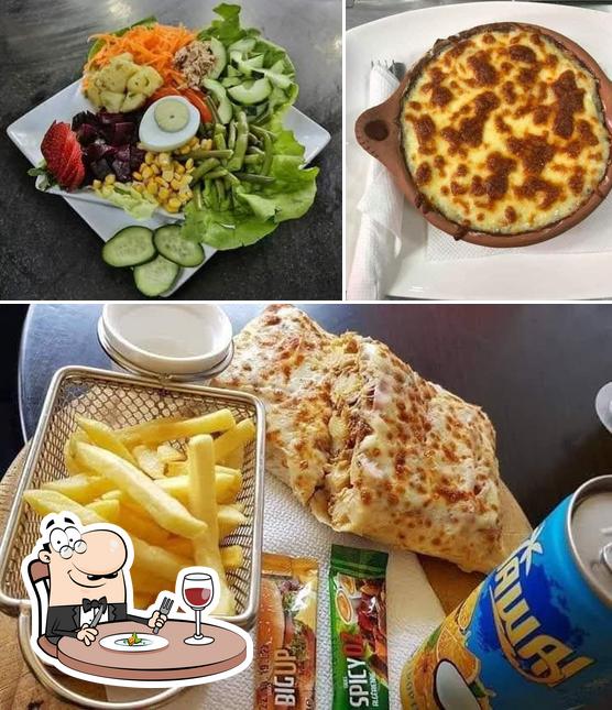 Plats à ايوز Ayouz fast food