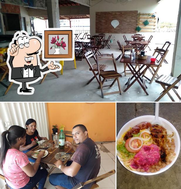 Esta é a foto mostrando interior e comida a Marmitaria Malagueta