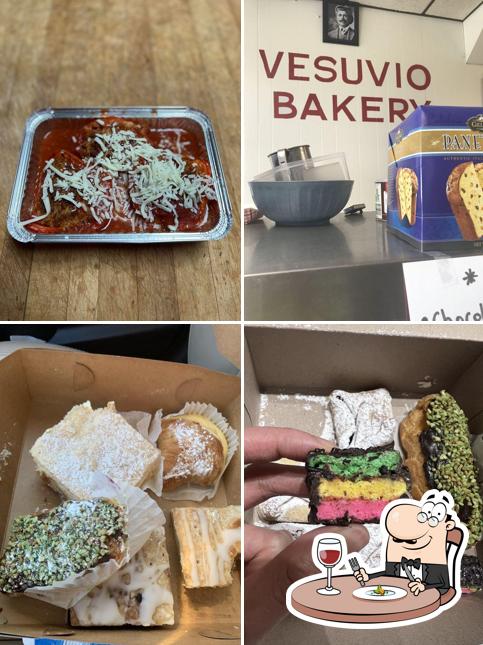 Vesuvio Bakery & Deli, 8717 Cermak Rd in North Riverside Restaurant