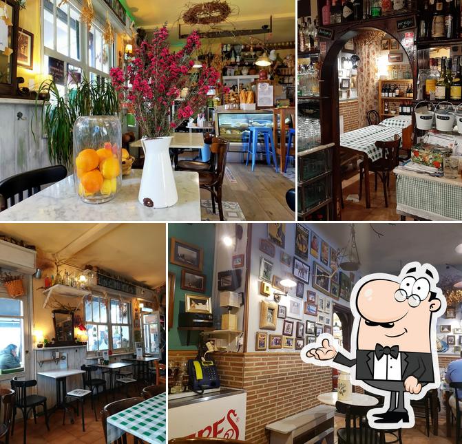 Посмотрите на внутренний интерьер "Bar Restaurante Casa Sampedro"