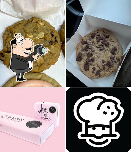 Crumbl Cookies Lubbock in Lubbock Restaurant menu and reviews