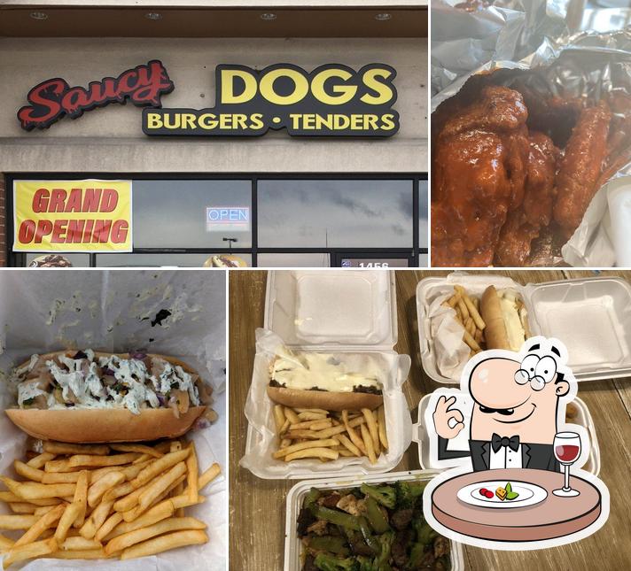 Comida en Saucy Dogs-Burgers-Tenders