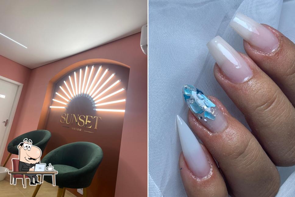 Sunset Nail's Bar