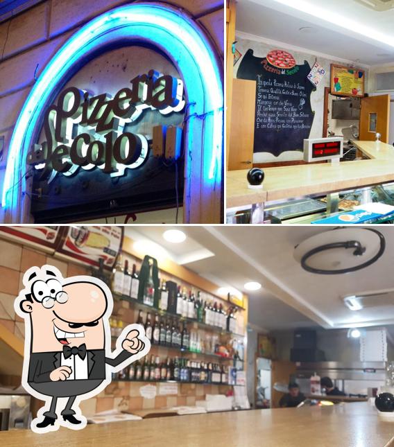 La esterno e lavagna del ristorante