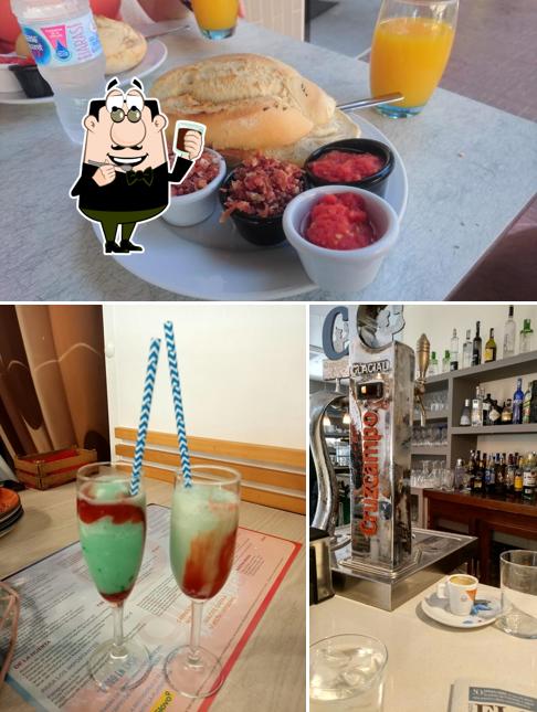Enjoy a drink at Restaurante El Globo