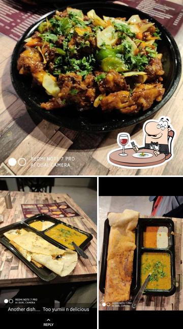 Food at Eaters Hunt Restaurant
