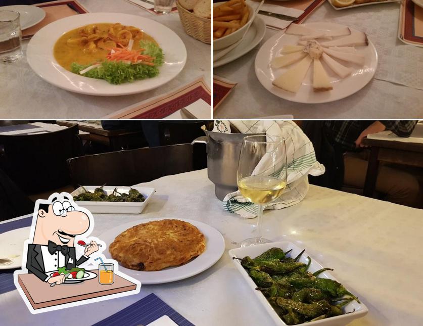 Еда в "La Paella"