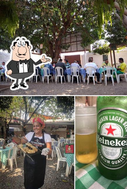 Esta é a foto mostrando interior e cerveja no Quintal Do Boa Restaurante