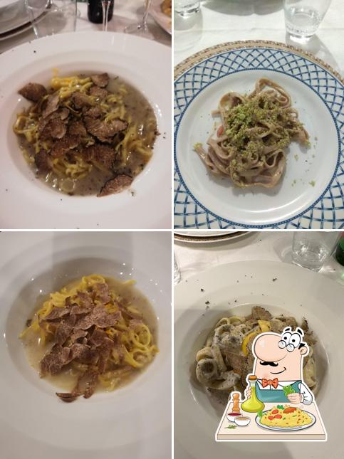 Tagliatelle al Hosteria De Mendoza Di Rose Maria Elisa Ristorante