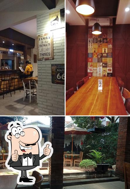 Here's a picture of Parama Cafe Semarang