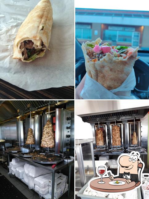 Еда в "Mr.Mirchi shawarma and rotisserie"