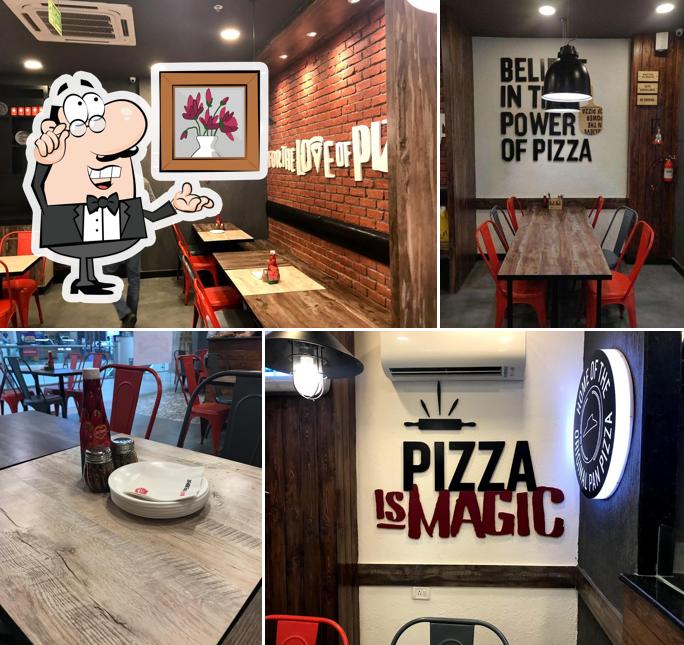Check out how Pizza Hut Mall Of Amritsar, Amritsar looks inside