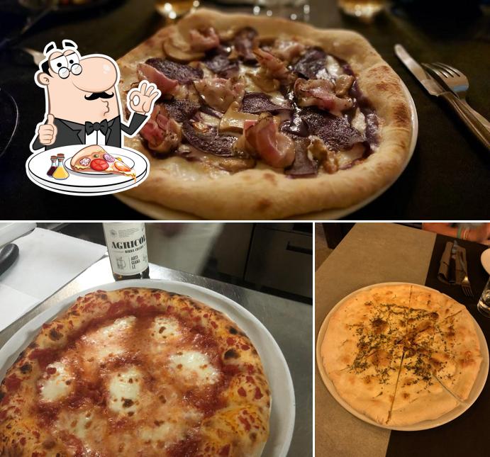 Scegli una pizza a P20Lab Bistrot