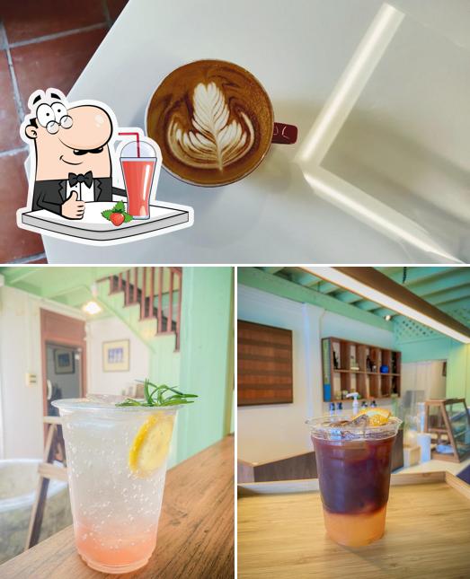 CHINA KATHU (Cafe and Gallery) ไชน่า กะทู้ serves a selection of beverages
