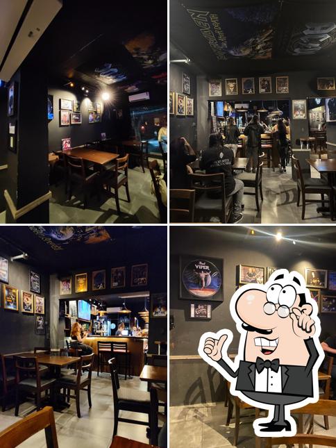 O interior do The Metal Bar