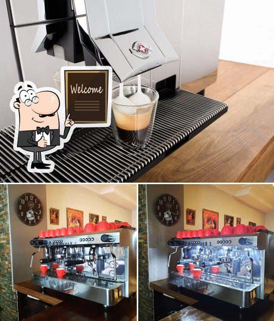 Regarder l'image de Le Coffee Shop de Mathieu