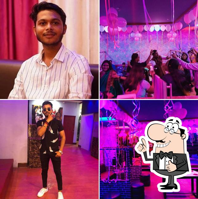 Kingslayer Family Resturant & Party Spot