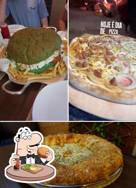 Peça um hambúrguer no Marquezolo Pizzaria e Hamburgueria