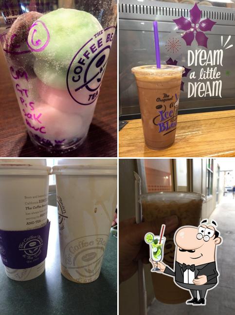 Order various drinks served at The Coffee Bean & Tea Leaf Kapiolani