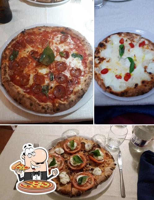 Scegli una pizza a Ristorante Pizzeria Positano