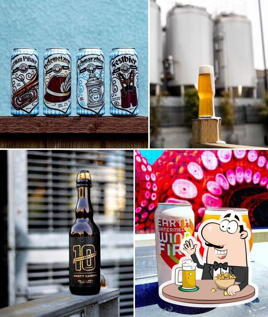 Parallel 49 Brewing Company