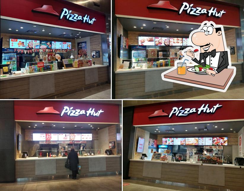 Еда в "Pizza Hut"