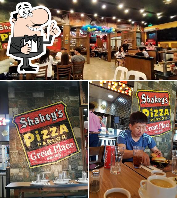 Here's a photo of Shakey's - Diversion Road